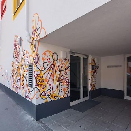 Neu Und Hell In Zentraler Ruhelage Mit Parkplatz Lägenhet Wien Exteriör bild